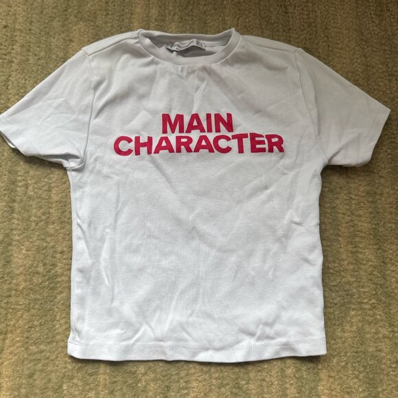 Stradivarius Main Character Tee - Picture 1 of 3